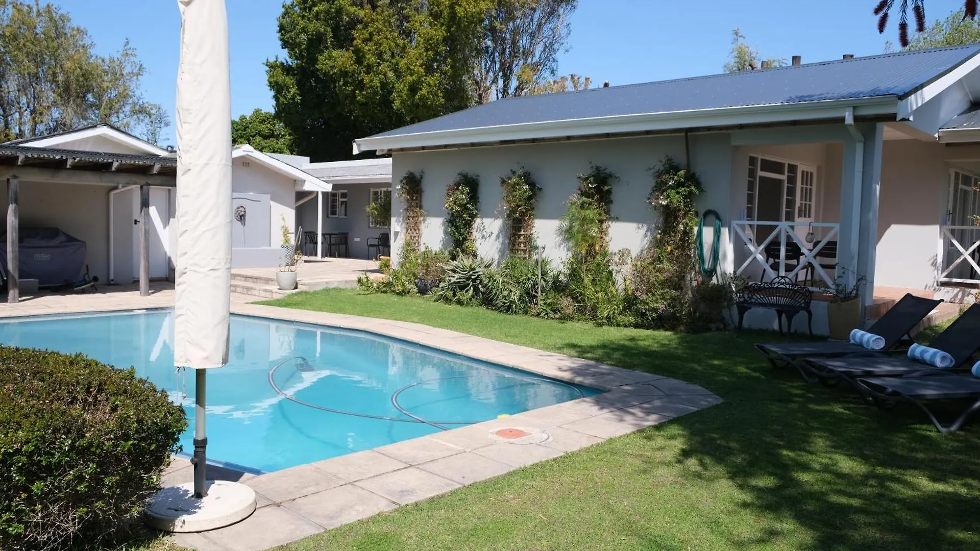High Hedges Guest Suites Constantia Cape Town