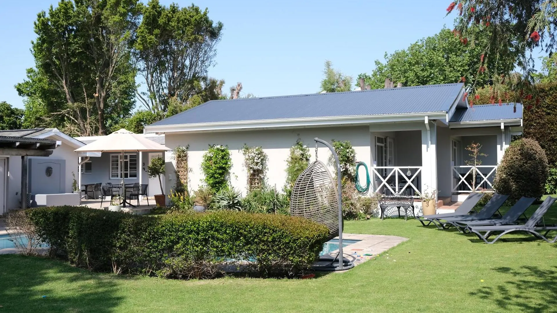 Guest house High Hedges Guest Suites Constantia Cape Town South Africa